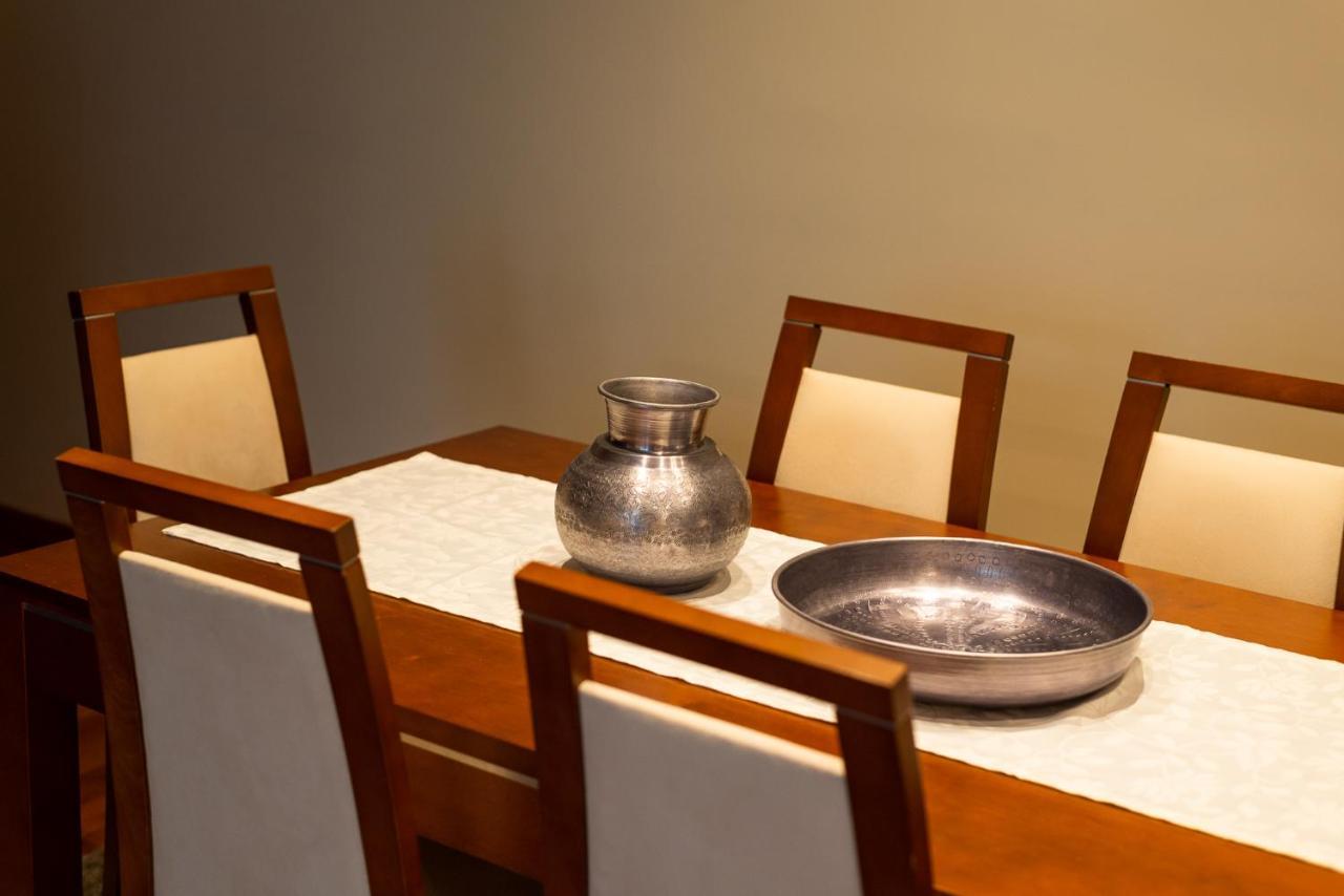 Cozy And Bright Apartment マシコ エクステリア 写真